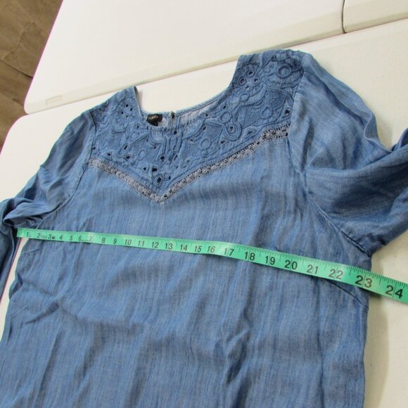 Talbots Embroidered Cut Out Chambray Blouse Tencel Denim Blue Size XL - Picture 12 of 16